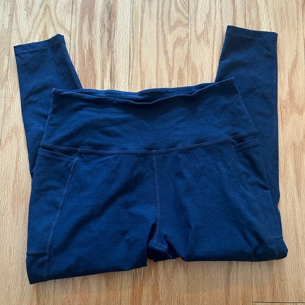 Beyond Yoga Cropped Blue Leggings 1X